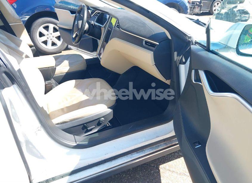 Photo 5 of 2013 Tesla Model S (VIN 5YJSA1CN2DFP28624)