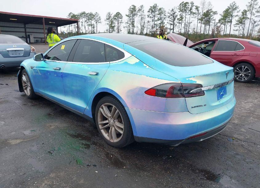 Photo 3 of 2013 Tesla Model S (VIN 5YJSA1CN4DFP07726)