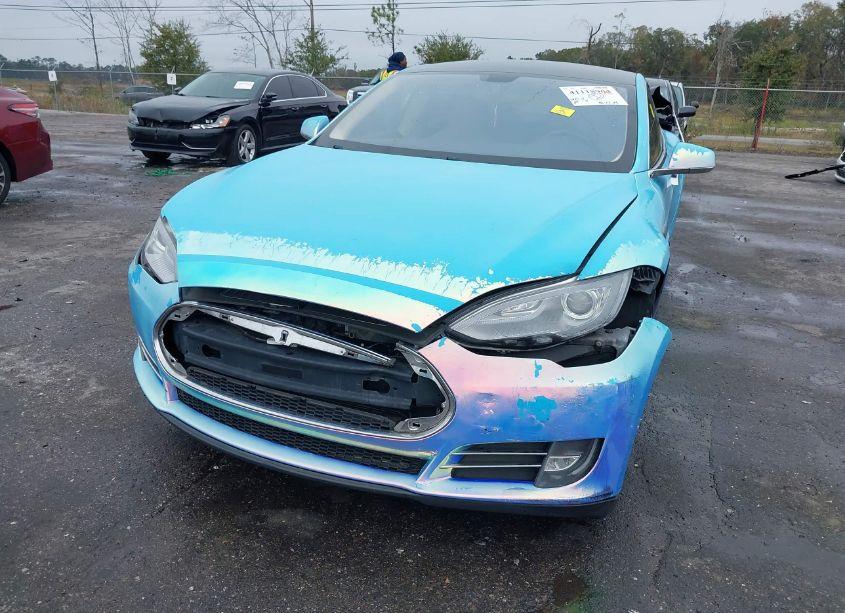 Photo 6 of 2013 Tesla Model S (VIN 5YJSA1CN4DFP07726)