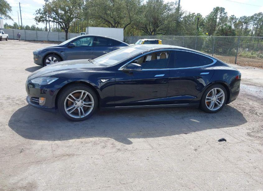 Photo 14 of 2013 Tesla Model S (VIN 5YJSA1CN5DFP13308)