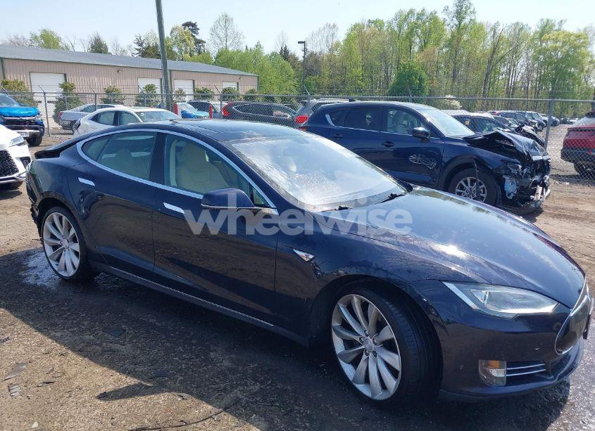 2013 Tesla Model S (VIN 5YJSA1CN5DFP20579) main photo