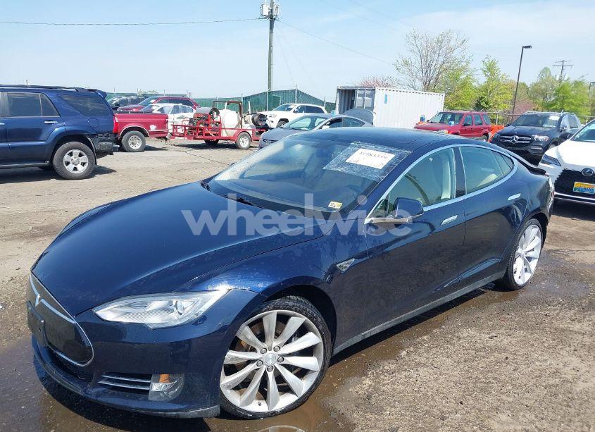 Photo 2 of 2013 Tesla Model S (VIN 5YJSA1CN5DFP20579)