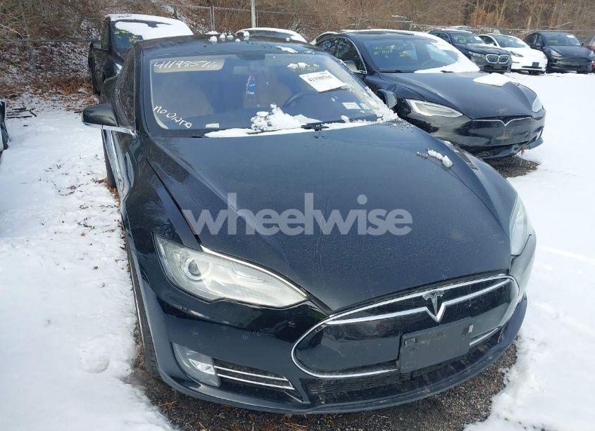 Photo 11 of 2013 Tesla Model S (VIN 5YJSA1CN6DFP25709)