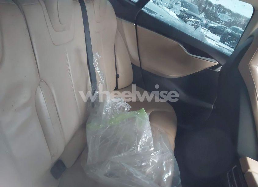 Photo 8 of 2013 Tesla Model S (VIN 5YJSA1CN6DFP25709)