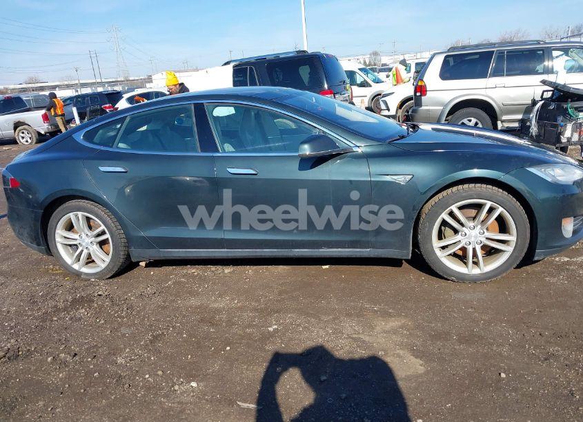 Photo 12 of 2013 Tesla Model S (VIN 5YJSA1CN7DFP26335)