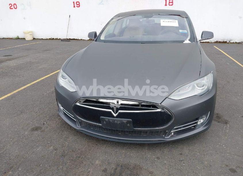 Photo 6 of 2012 Tesla Model S SIGNATURE (VIN 5YJSA1CN8CFP02687)