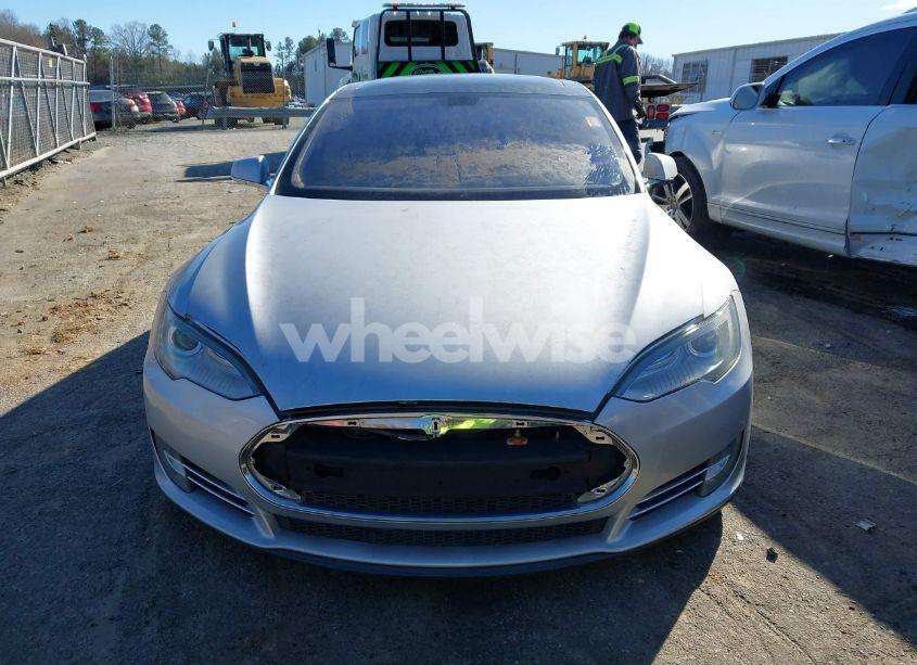 Photo 12 of 2013 Tesla Model S (VIN 5YJSA1CNXDFP05737)