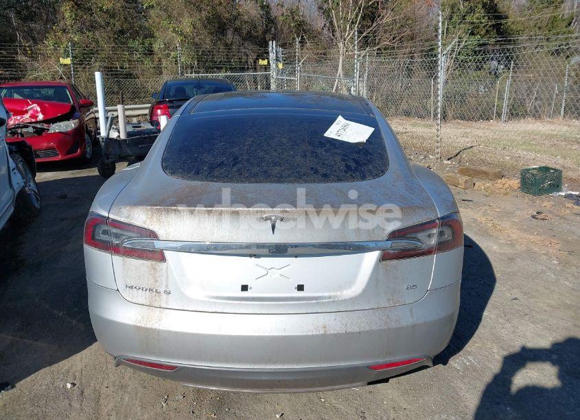 Photo 16 of 2013 Tesla Model S (VIN 5YJSA1CNXDFP05737)