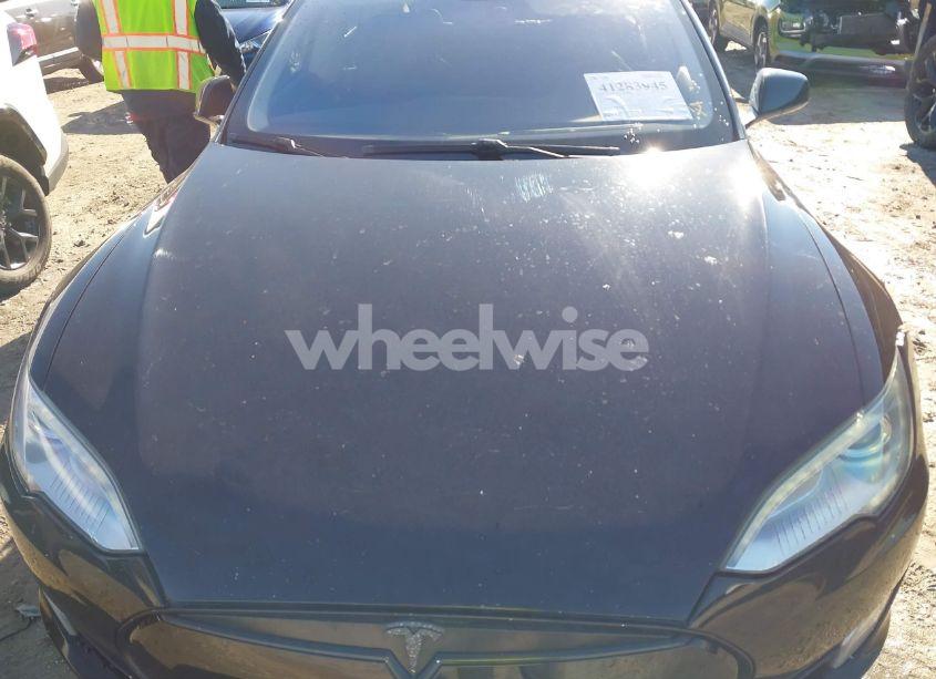 Photo 10 of 2013 Tesla Model S (VIN 5YJSA1CNXDFP18925)