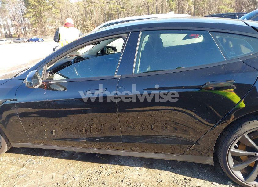 Photo 13 of 2013 Tesla Model S (VIN 5YJSA1CNXDFP18925)