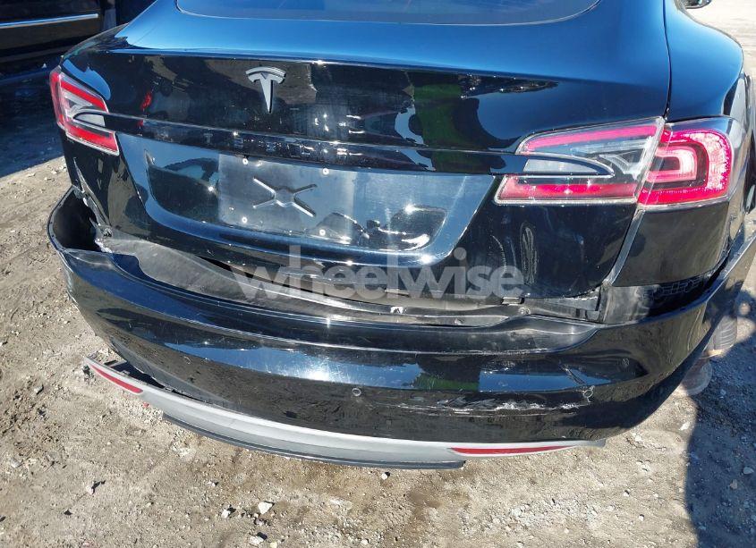 Photo 19 of 2013 Tesla Model S (VIN 5YJSA1CNXDFP18925)