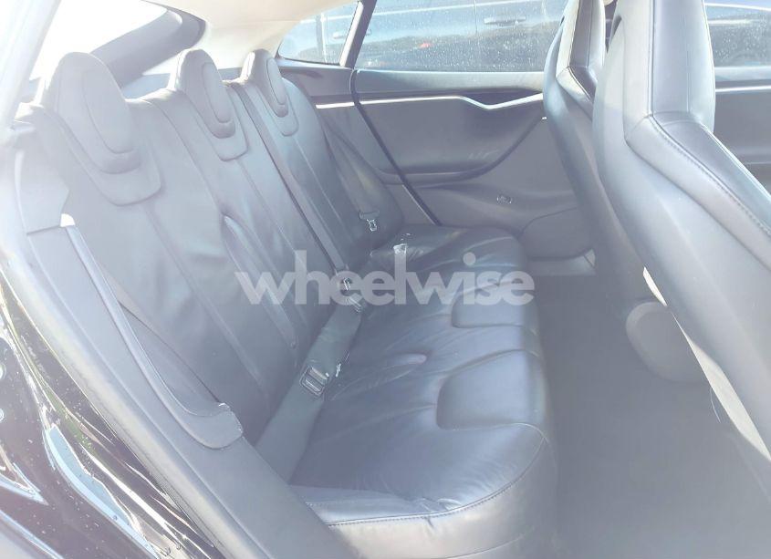 Photo 8 of 2013 Tesla Model S (VIN 5YJSA1CNXDFP18925)