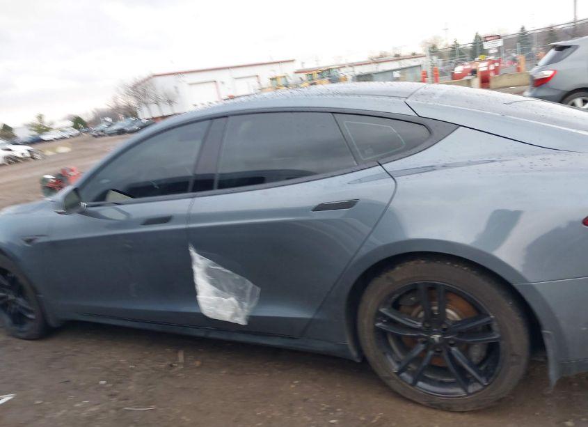 Photo 13 of 2013 Tesla Model S (VIN 5YJSA1CNXDFP23056)