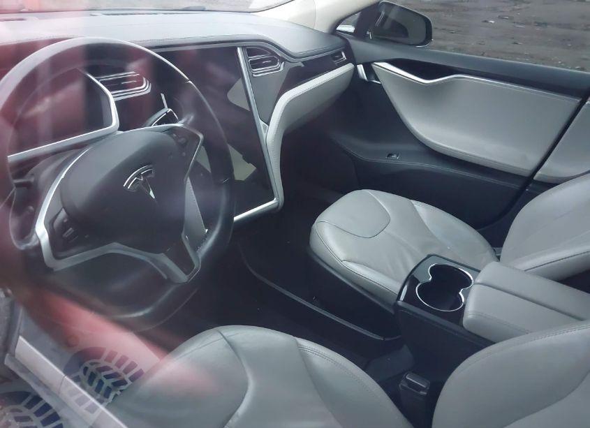 Photo 14 of 2013 Tesla Model S (VIN 5YJSA1CNXDFP23056)