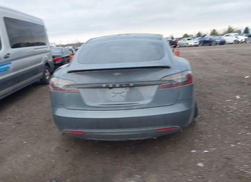 Photo 15 of 2013 Tesla Model S (VIN 5YJSA1CNXDFP23056)