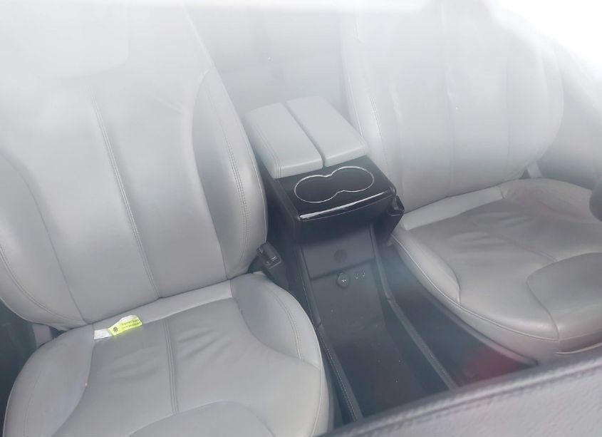 Photo 5 of 2013 Tesla Model S (VIN 5YJSA1CNXDFP23056)