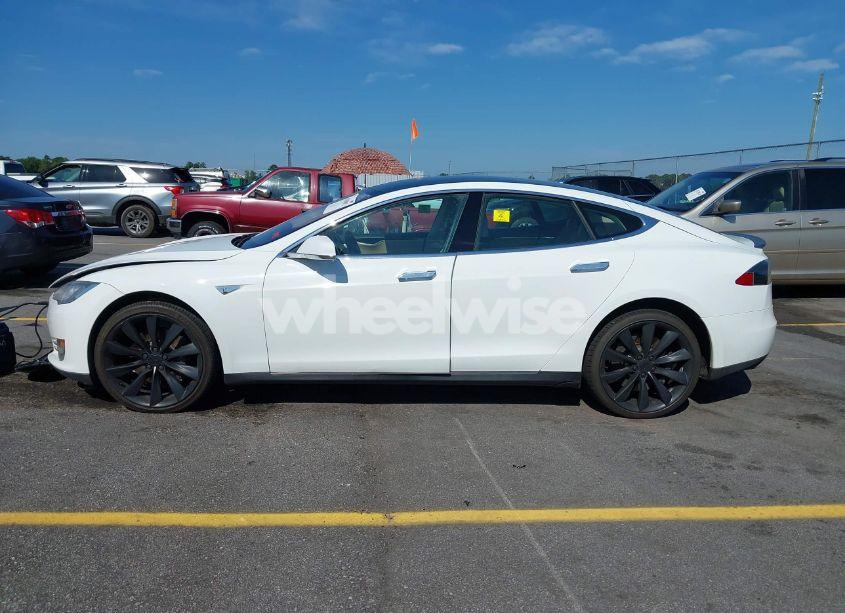 Photo 14 of 2013 Tesla Model S PERFORMANCE (VIN 5YJSA1CP1DFP06681)