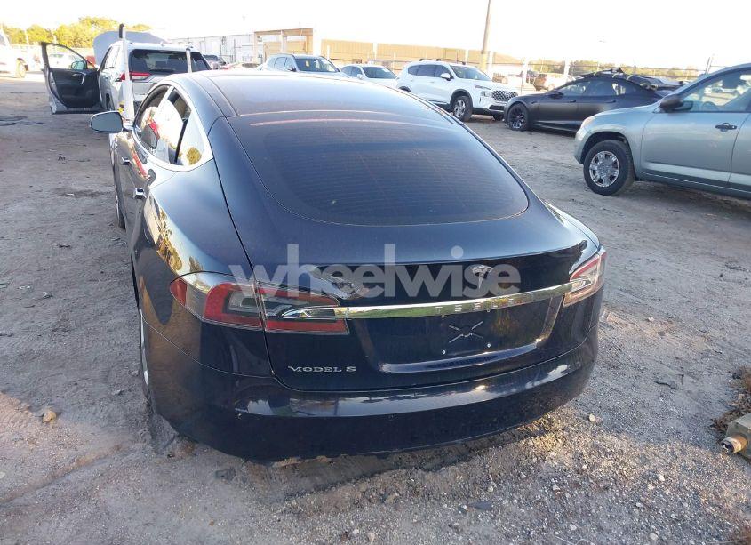 Photo 15 of 2013 Tesla Model S (VIN 5YJSA1DN9DFP06165)