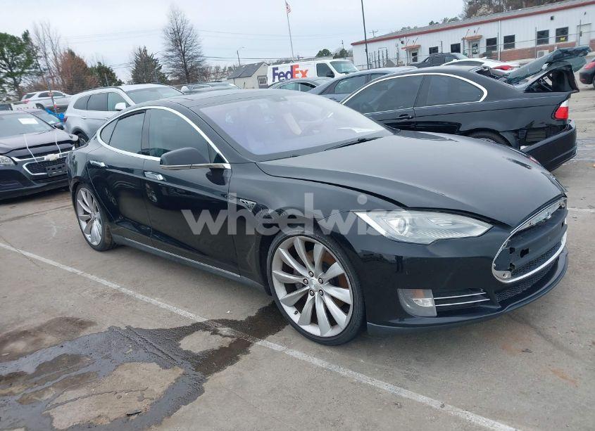 2013 Tesla Model S PERFORMANCE (VIN 5YJSA1DP0DFP13202) main photo