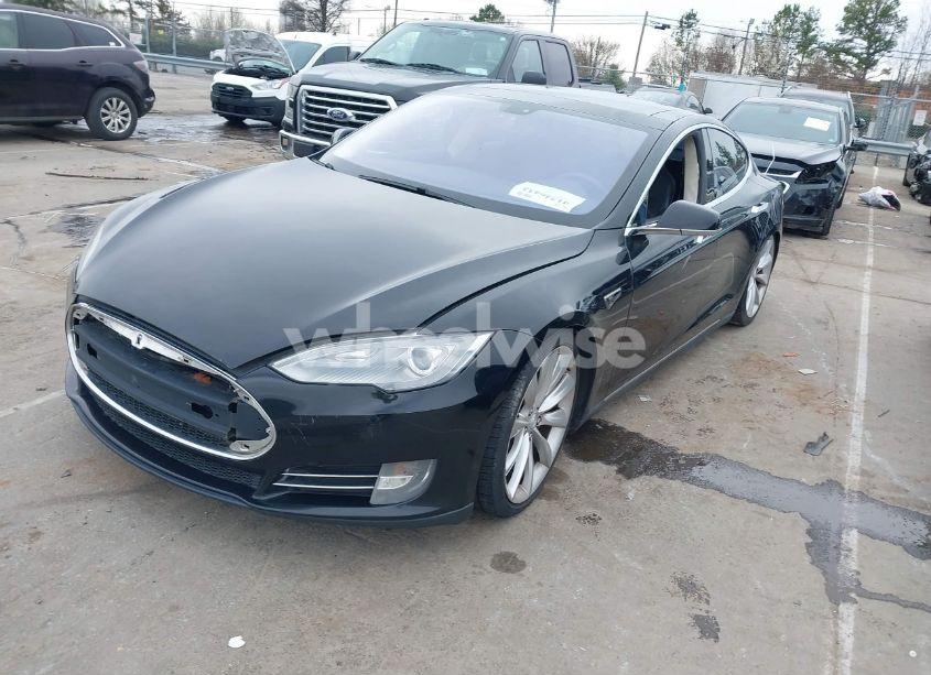 Photo 2 of 2013 Tesla Model S PERFORMANCE (VIN 5YJSA1DP0DFP13202)