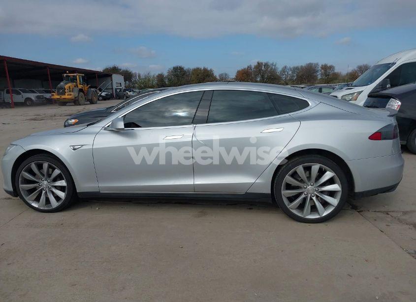 Photo 14 of 2013 Tesla Model S PERFORMANCE (VIN 5YJSA1DP2DFP17574)