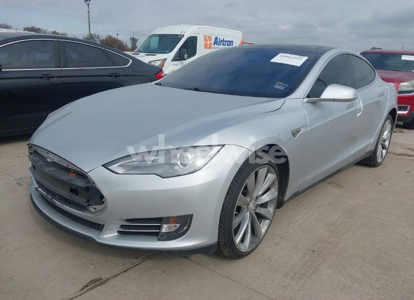Photo 2 of 2013 Tesla Model S PERFORMANCE (VIN 5YJSA1DP2DFP17574)