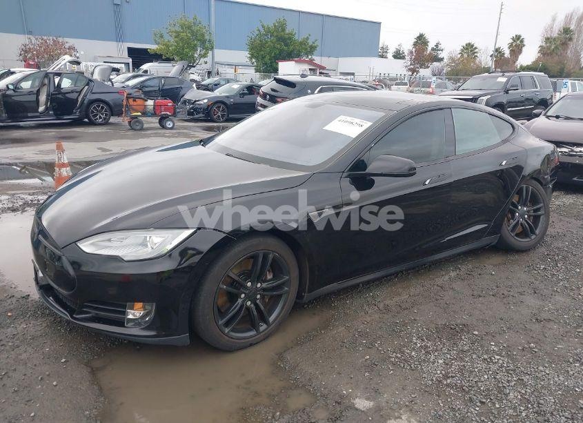 Photo 2 of 2013 Tesla Model S PERFORMANCE (VIN 5YJSA1DP2DFP20006)