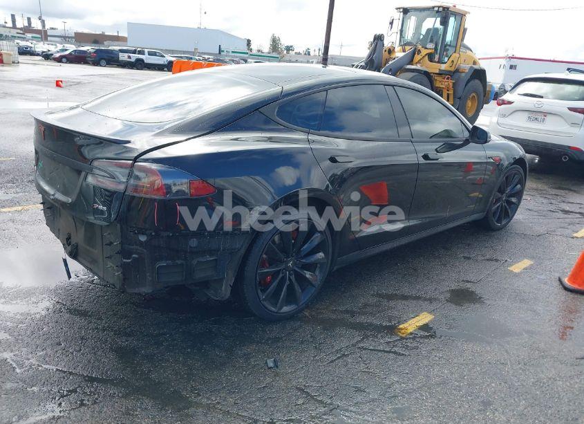 Photo 4 of 2013 Tesla Model S PERFORMANCE (VIN 5YJSA1DP7DFP07039)