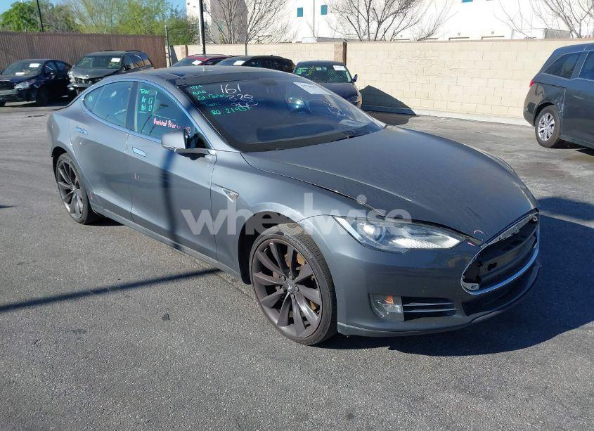 2013 Tesla Model S PERFORMANCE (VIN 5YJSA1DP8DFP14078) main photo