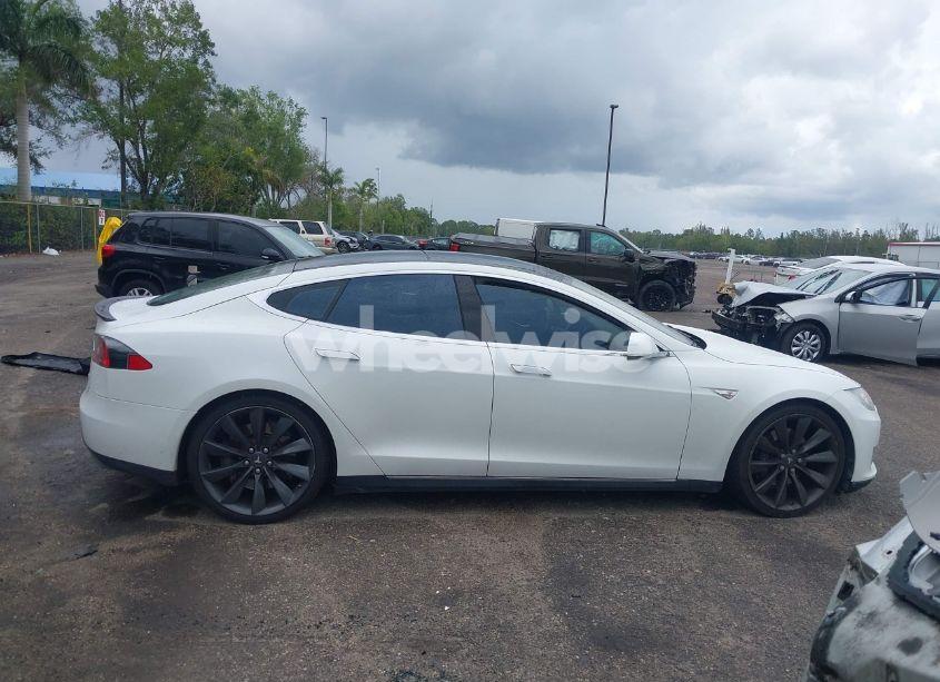 Photo 13 of 2013 Tesla Model S PERFORMANCE (VIN 5YJSA1DP9DFP04076)