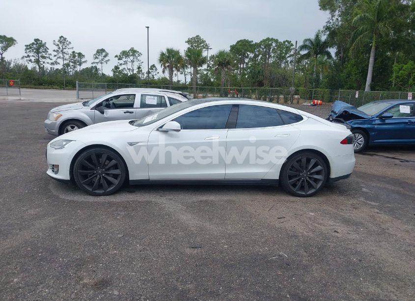 Photo 14 of 2013 Tesla Model S PERFORMANCE (VIN 5YJSA1DP9DFP04076)
