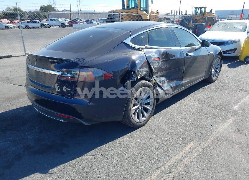 Photo 4 of 2013 Tesla Model S PERFORMANCE (VIN 5YJSA1DP9DFP04627)