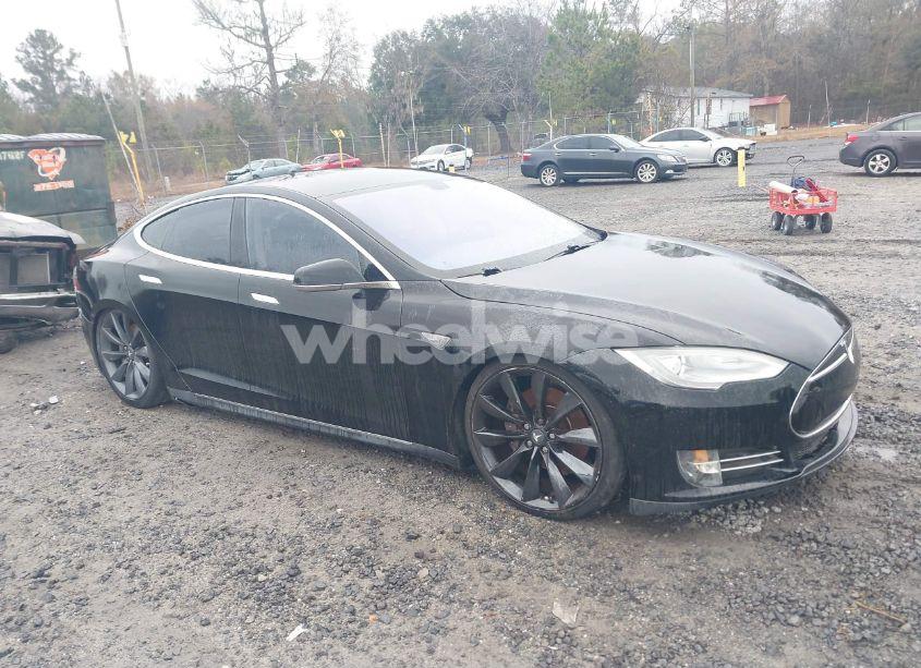 2013 Tesla Model S PERFORMANCE (VIN 5YJSA1DPXDFP10081) main photo