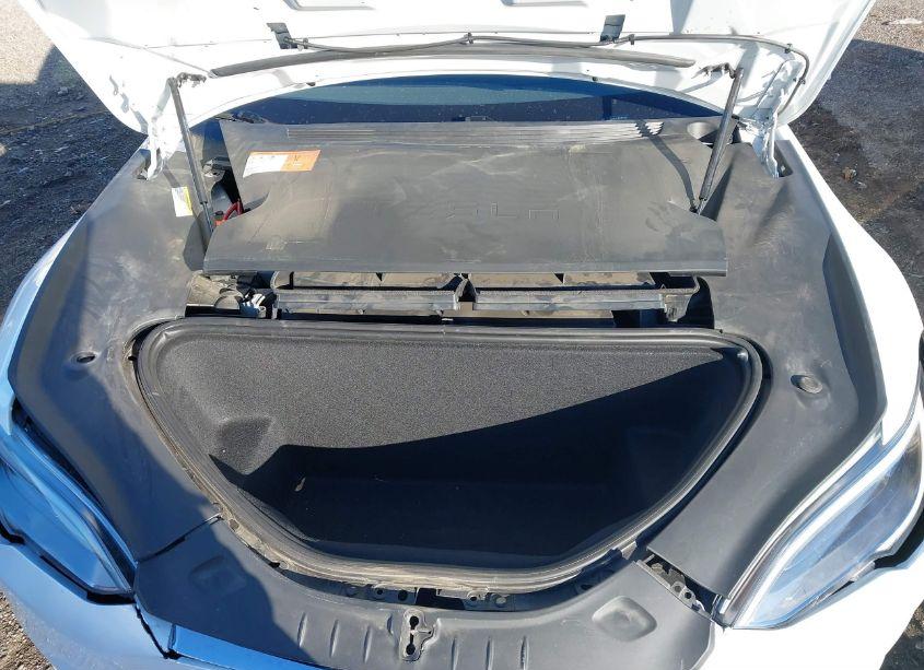 Photo 10 of 2016 Tesla Model S 60/70/75/85 (VIN 5YJSA1E11GF170103)