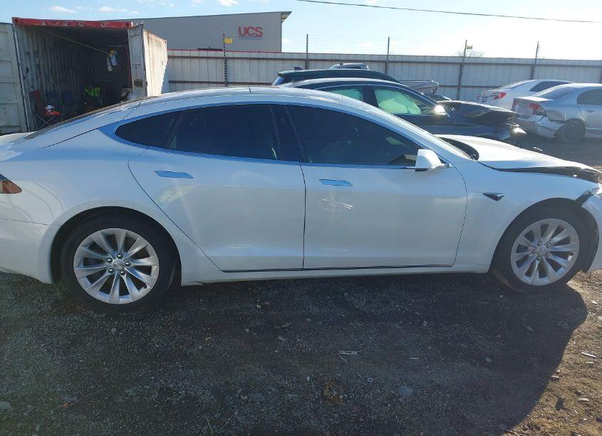 Photo 13 of 2016 Tesla Model S 60/70/75/85 (VIN 5YJSA1E11GF170103)