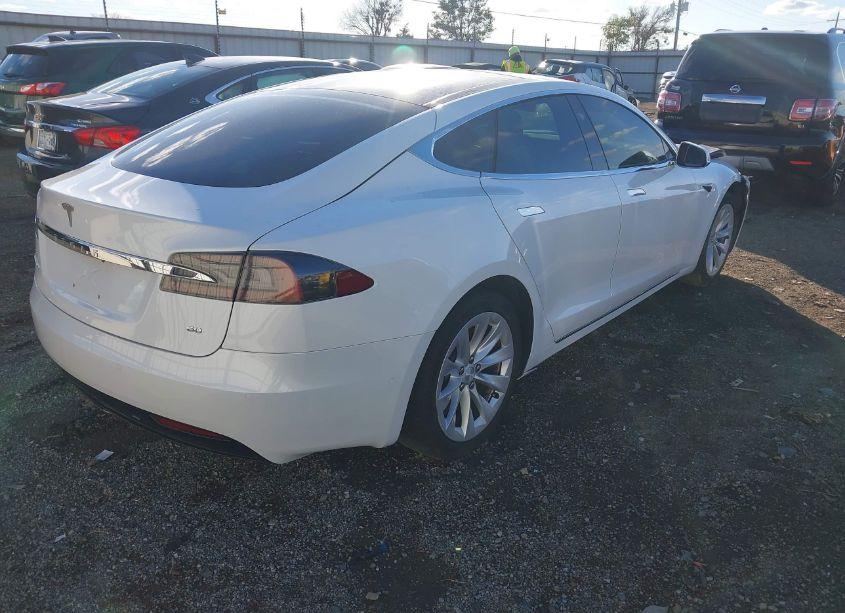 Photo 4 of 2016 Tesla Model S 60/70/75/85 (VIN 5YJSA1E11GF170103)