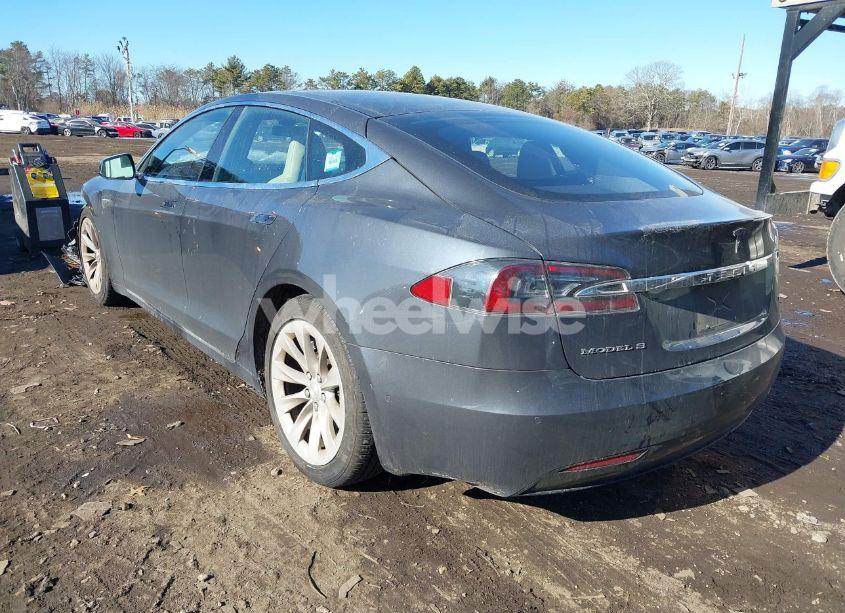 Photo 3 of 2016 Tesla Model S 60/70/75/85 (VIN 5YJSA1E12GF160955)