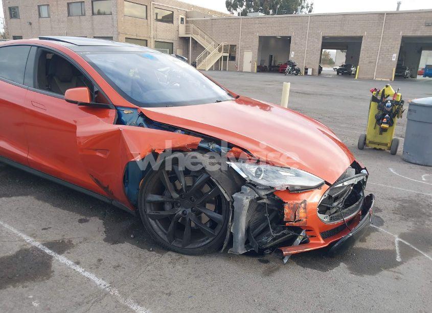 Photo 6 of 2015 Tesla Model S 60/70/85 (VIN 5YJSA1E13FF106126)