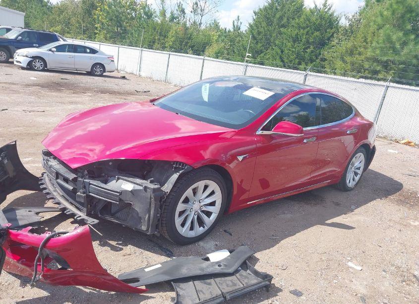 Photo 2 of 2016 Tesla Model S 60/70/75/85 (VIN 5YJSA1E15GF174834)