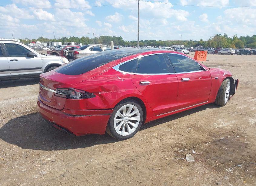 Photo 4 of 2016 Tesla Model S 60/70/75/85 (VIN 5YJSA1E15GF174834)