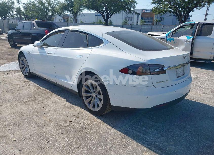 Photo 3 of 2016 Tesla Model S 60/70/75/85 (VIN 5YJSA1E16GF129997)