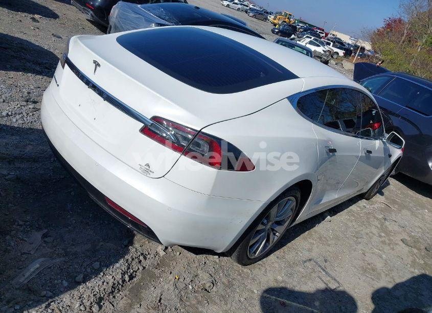 Photo 4 of 2016 Tesla Model S 60/70/75/85 (VIN 5YJSA1E16GF164264)