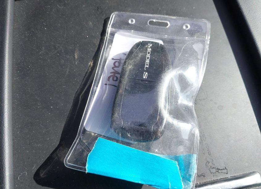 Photo 11 of 2016 Tesla Model S 60/70/75/85 (VIN 5YJSA1E18GF160538)