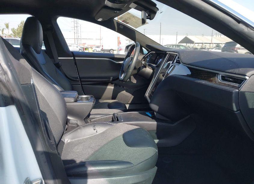 Photo 5 of 2016 Tesla Model S 60/70/75/85 (VIN 5YJSA1E18GF160538)