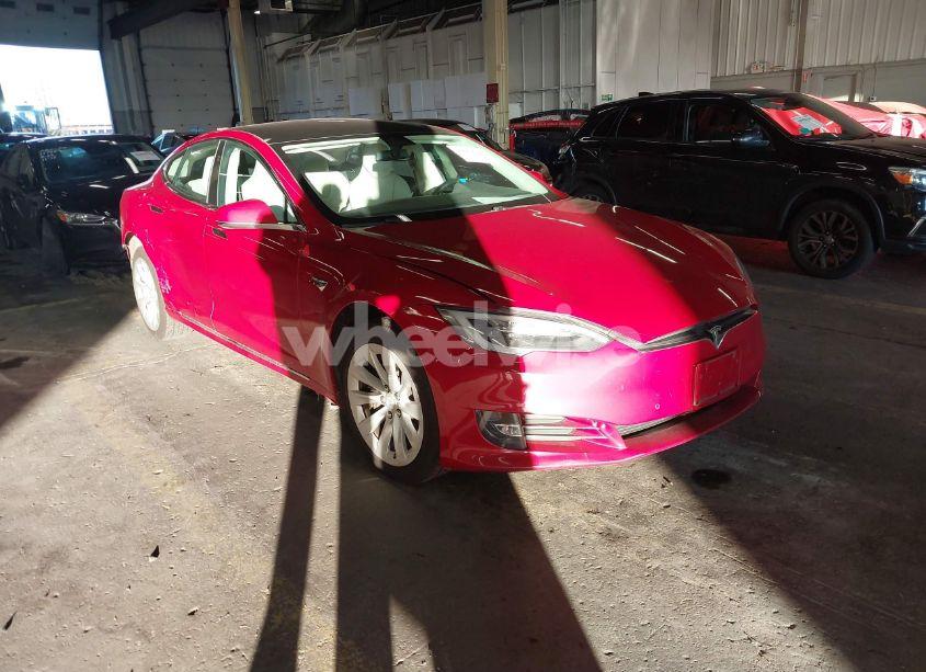 2017 Tesla Model S 60/75 (VIN 5YJSA1E18HF216043) main photo