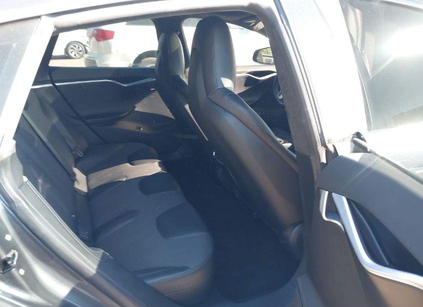 Photo 8 of 2016 Tesla Model S 60/70/75/85 (VIN 5YJSA1E1XGF152392)
