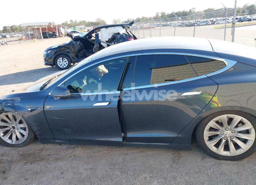 Photo 14 of 2017 Tesla Model S 100D/60D/75D/90D/P100D (VIN 5YJSA1E20HF200248)