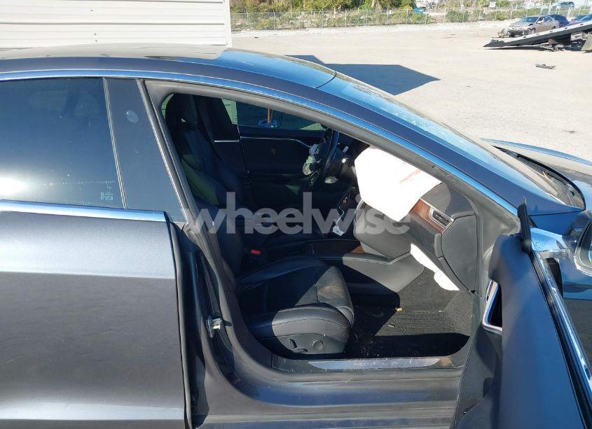 Photo 5 of 2017 Tesla Model S 100D/60D/75D/90D/P100D (VIN 5YJSA1E20HF200248)