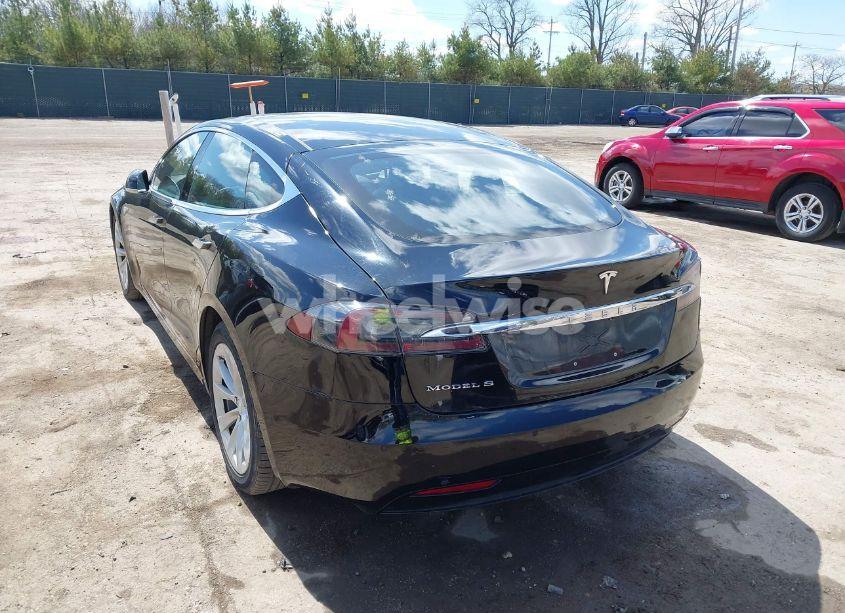 Photo 3 of 2016 Tesla Model S 60D/70D/75D/85D/90D (VIN 5YJSA1E21GF160616)