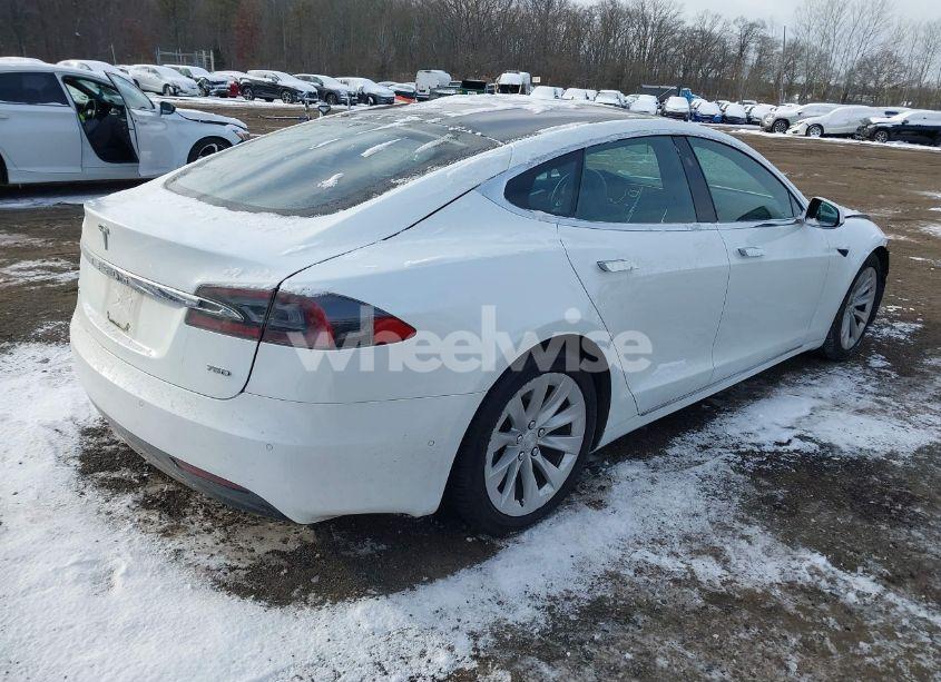 Photo 4 of 2017 Tesla Model S 100D/60D/75D/90D/P100D (VIN 5YJSA1E21HF202218)